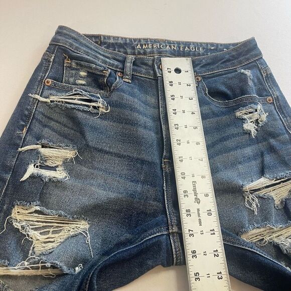 American Eagle Mom Jeans Stretch Destroyed Denim Jeans Size 6 - Picture 5 of 9